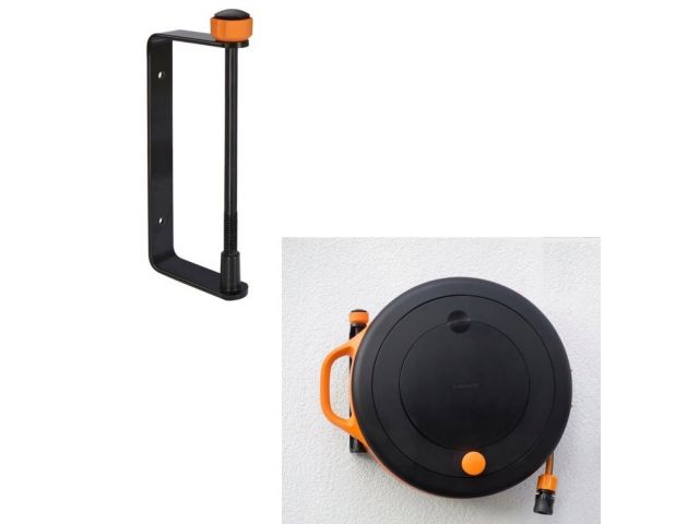 Настенное крепление катушки для шланга FISKARS Настенное крепление катушки для шланга FISKARS