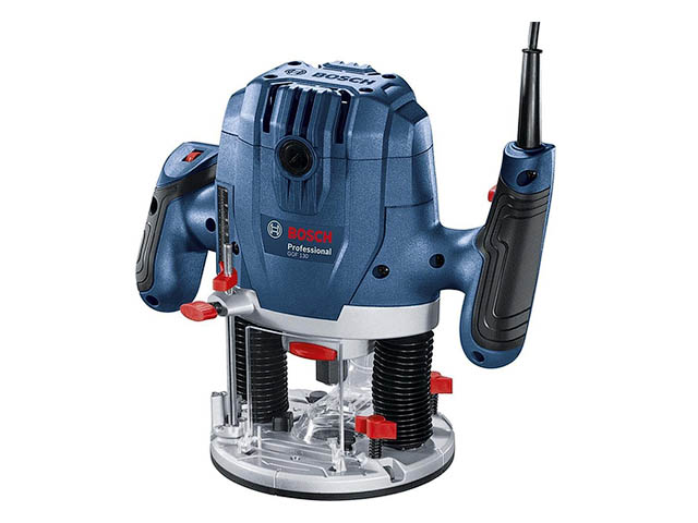 Фрезер вертикальный BOSCH GOF 130 в кор. (1300 Вт, цанга 6/8 мм, 28000 об/мин, регул. об.) Фрезер вертикальный BOSCH GOF 130 в кор. (1300 Вт, цанга 6/8 мм, 28000 об/мин, регул. об.)