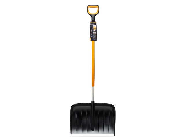 Скрепер для снега c изогнутой ручкой X-series FISKARS (длина: 1530мм, ширина: 533мм.) Скрепер для снега c изогнутой ручкой X-series FISKARS (длина: 1530мм, ширина: 533мм.)