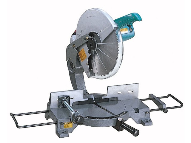 Торцовочная пила MAKITA LS 1440 в кор. (1380 Вт, диск 355х25,4 мм, глуб. до 122 мм, шир. до 152 мм) Торцовочная пила MAKITA LS 1440 в кор. (1380 Вт, диск 355х25,4 мм, глуб. до 122 мм, шир. до 152 мм)